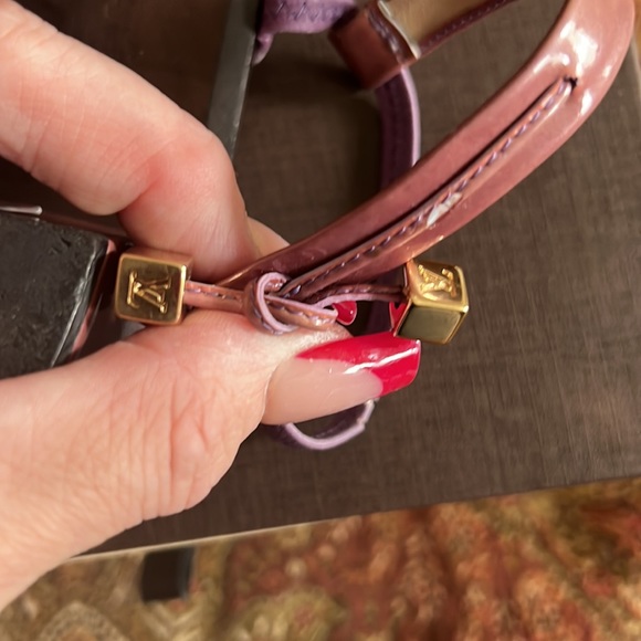 Authentic Louis Vuitton purple sandals - Picture 11 of 11